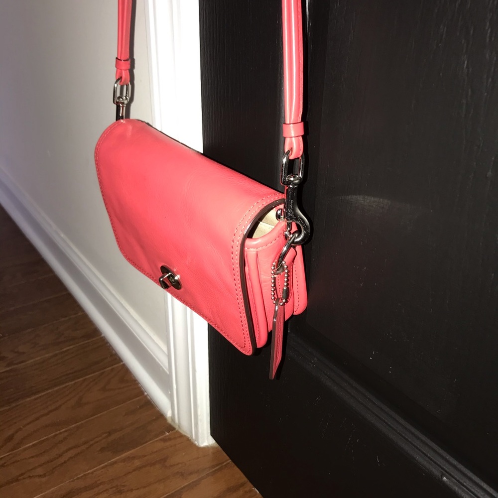 FREE JEANS/ COACH GENUINE LEATHER CROSSBODY